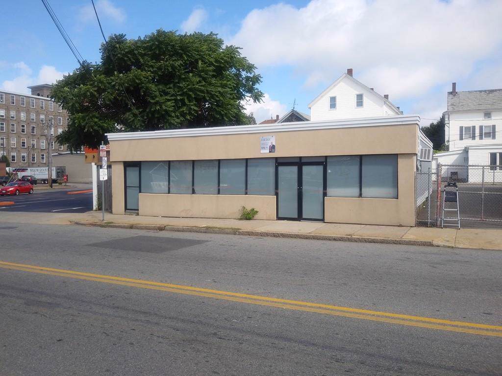 572 Bedford Street - Photo 1