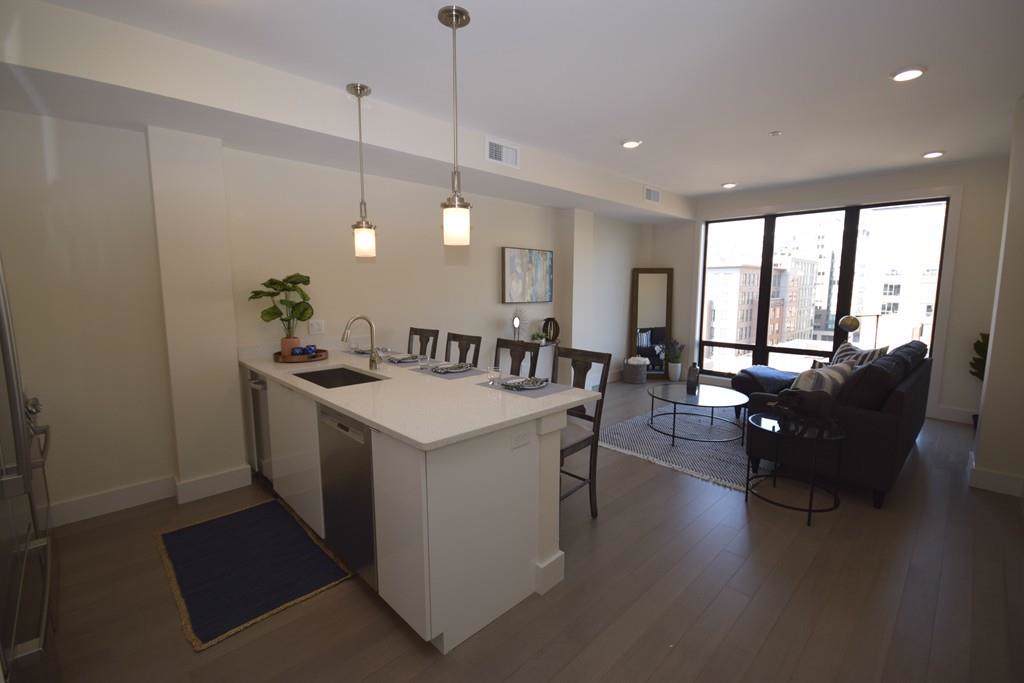 121 Portland Street - Photo 1