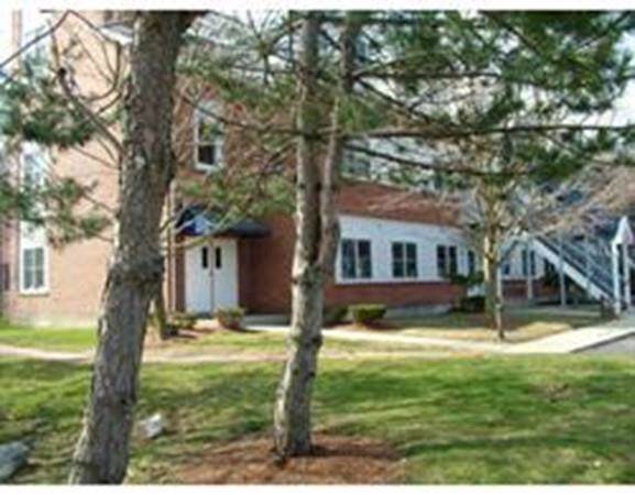26 School St - Photo 1