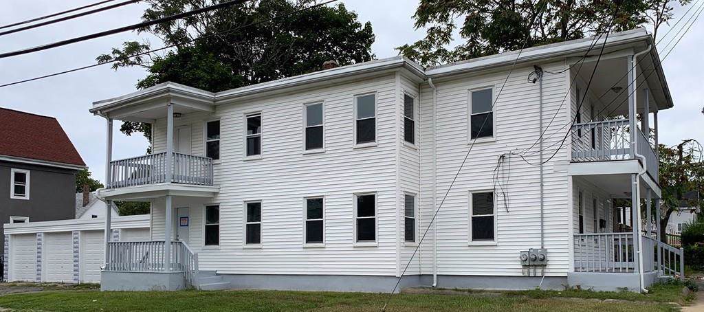 210 N Warren Ave - Photo 1