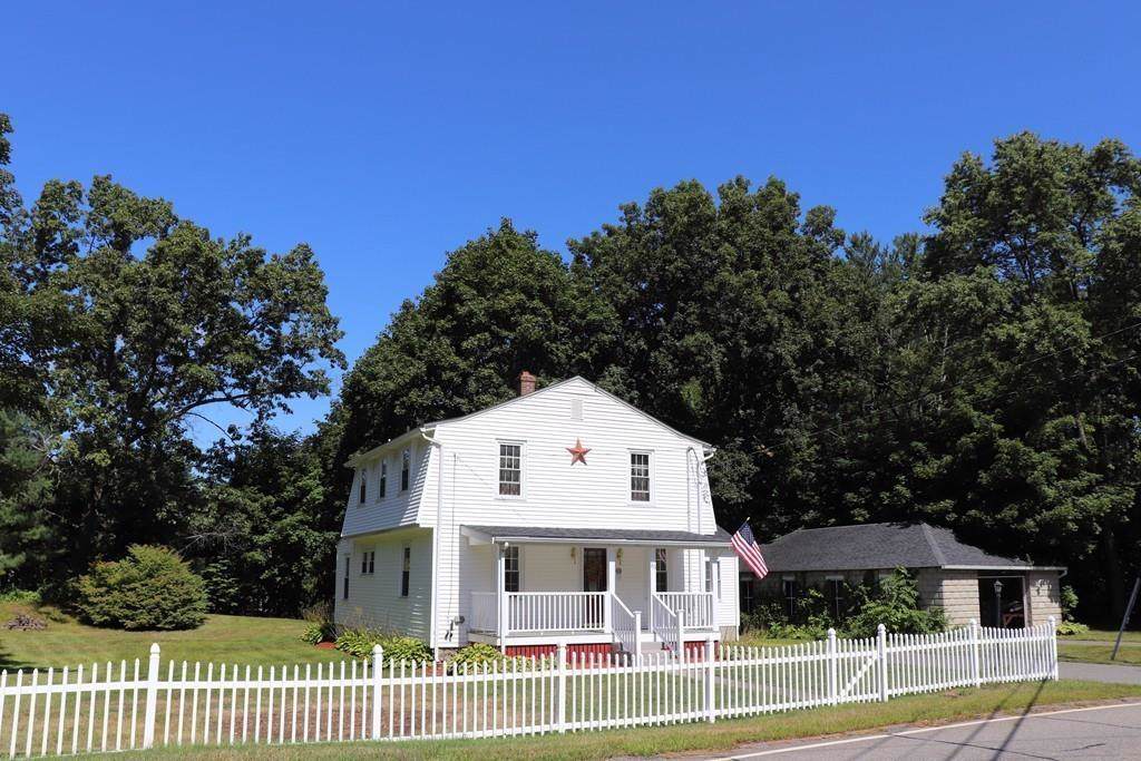 85 East Main St - Photo 1