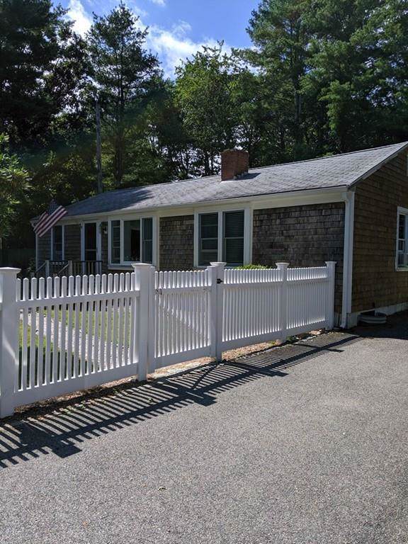 93 Barberry Ln - Photo 1