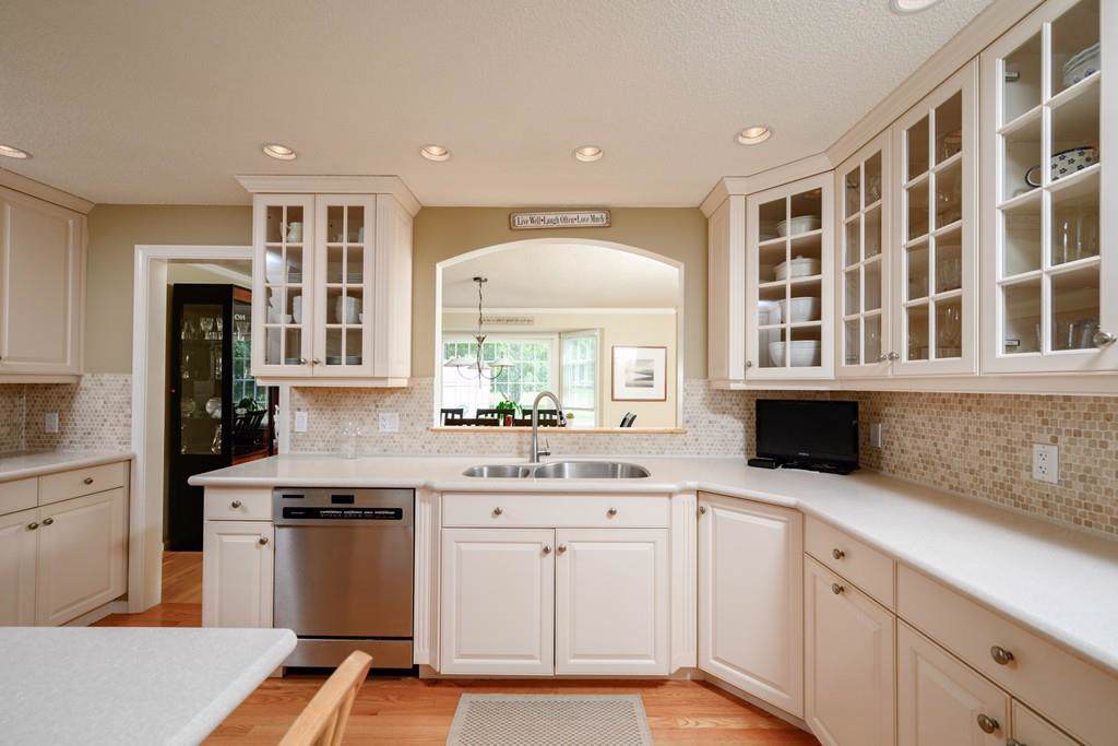 26 Floret Circle - Photo 1
