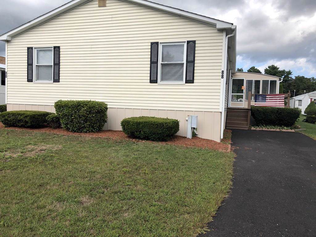 88 Narragansett Drive - Photo 1