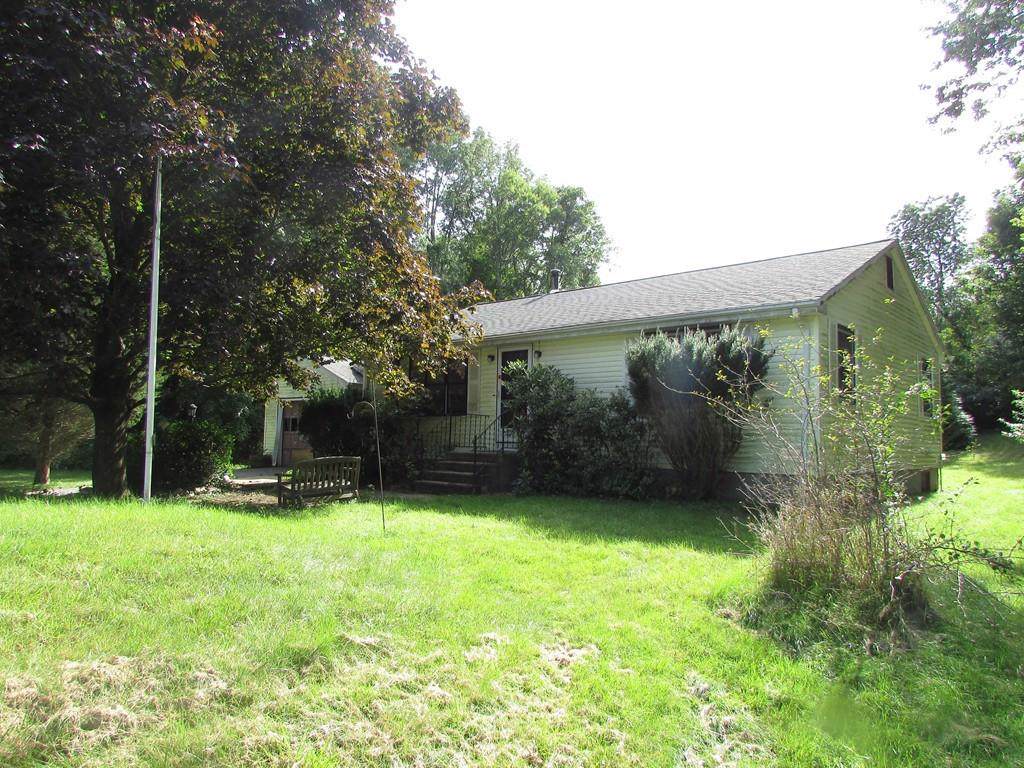 105 Providence St - Photo 1