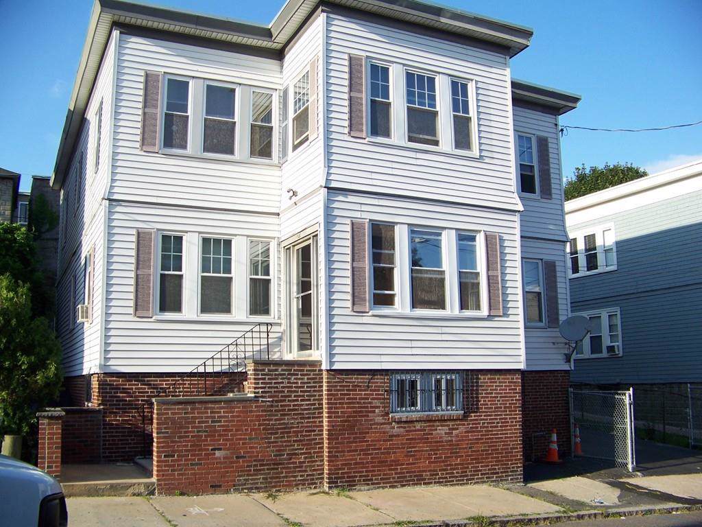 142 Chester Ave - Photo 1