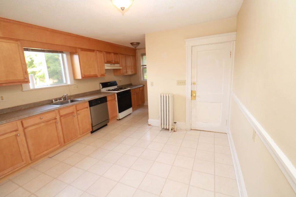 553 Cross Street - Photo 1