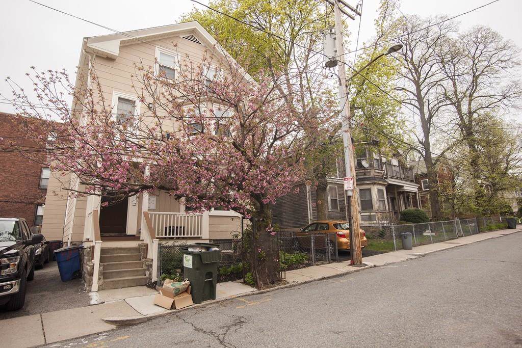 6 Chilcott Pl - Photo 1