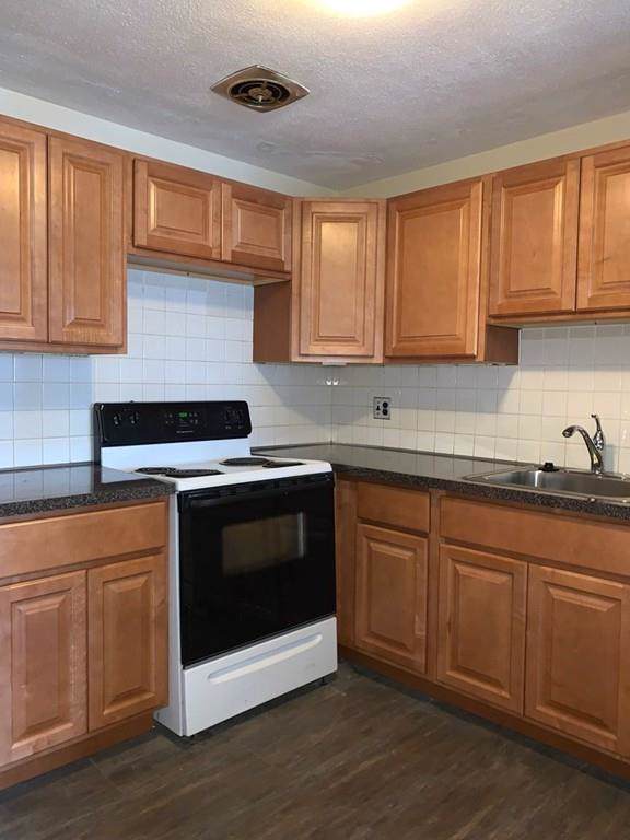 24 Patten St - Photo 1