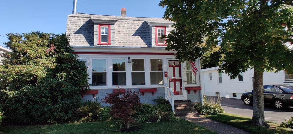 217 Pleasant St - Photo 1