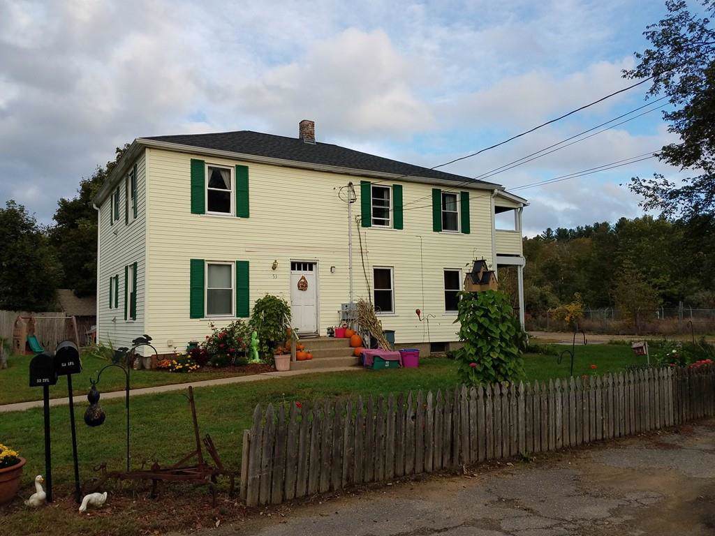 53 Austin St - Photo 1