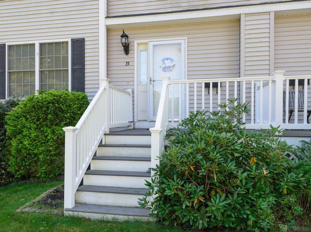 33 Hillcrest Ave - Photo 1