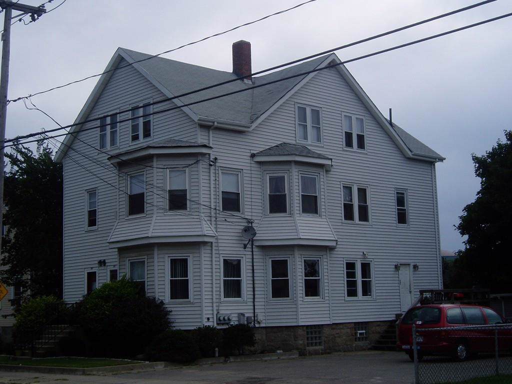 969 Robeson St - Photo 1