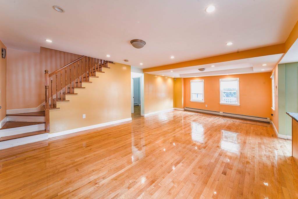 224 Presidents Lane - Photo 1