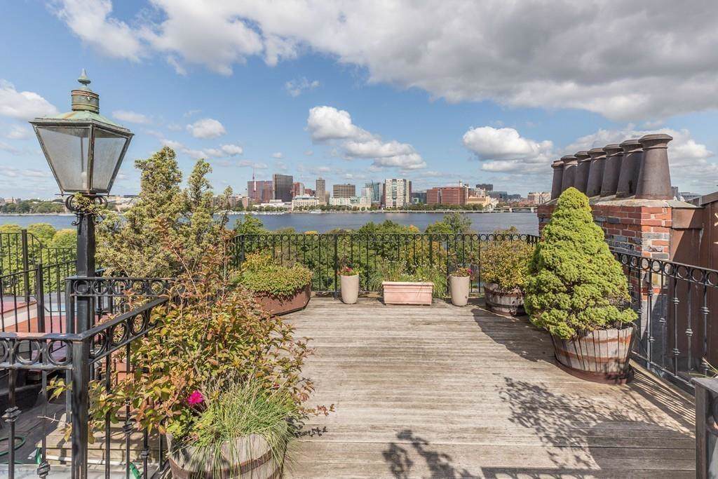 210 Beacon Street - Photo 1 210 Beacon Street - Photo 1