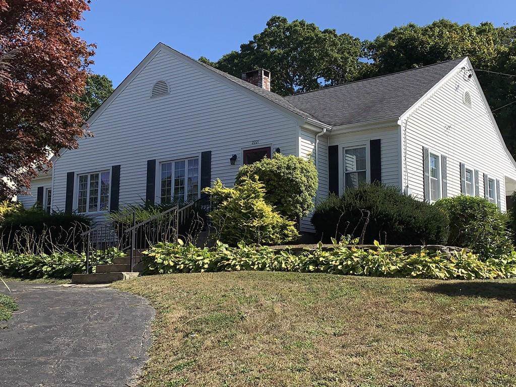 2221 Highland Ave - Photo 1