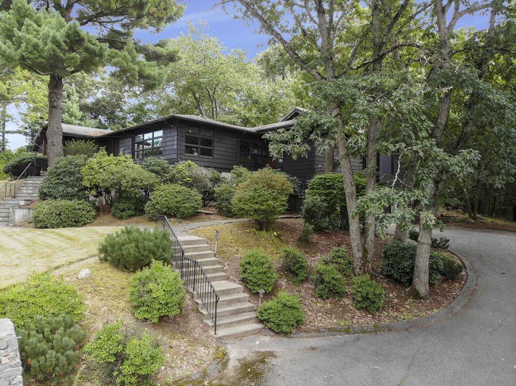 187 Primrose Hill Rd - Photo 1