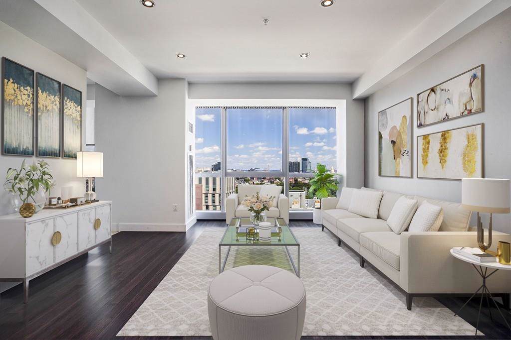 110 Stuart St - Photo 1