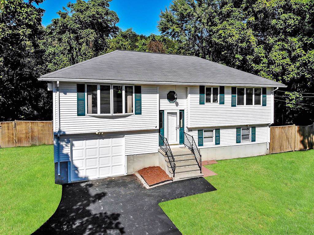 1286 Parker St - Photo 1