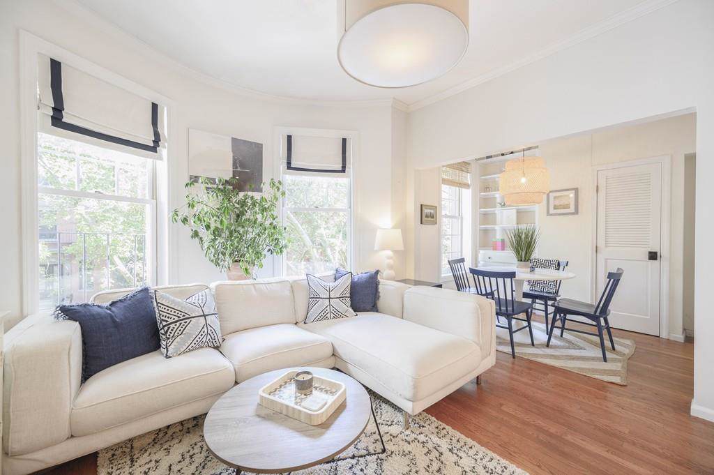 26 Concord Sq - Photo 1