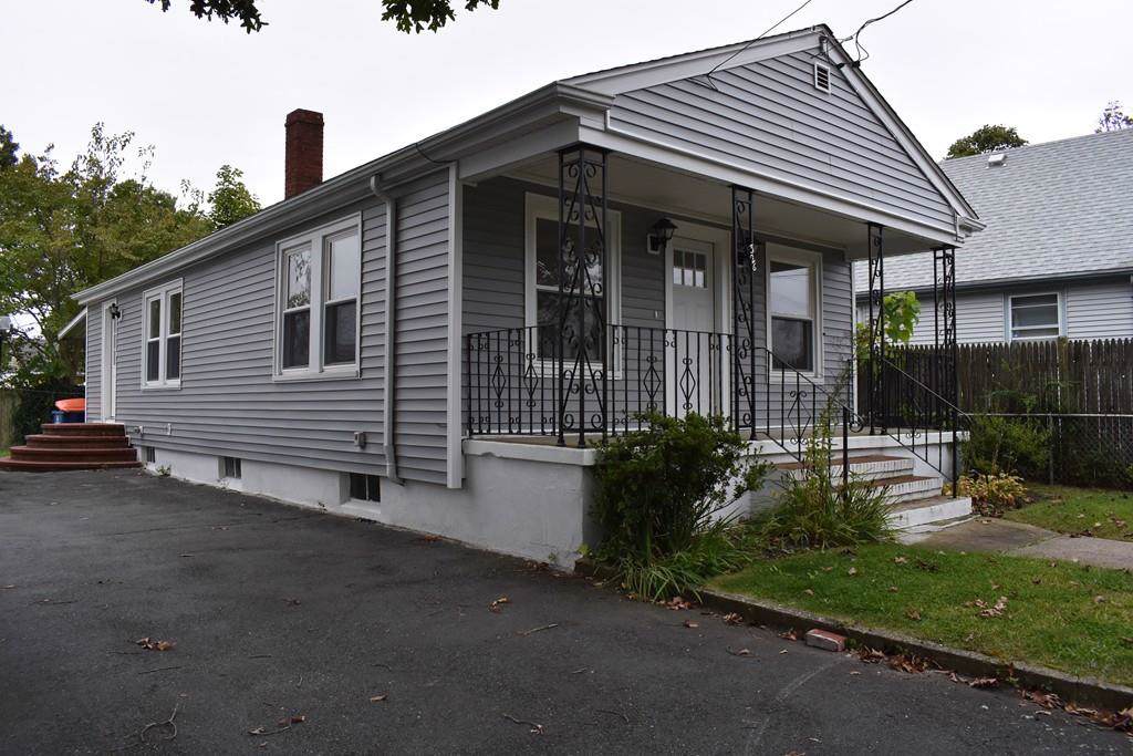 326 Brooklawn Avenue - Photo 1