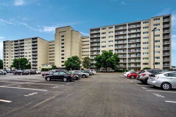 200 Cove Way - Photo 1