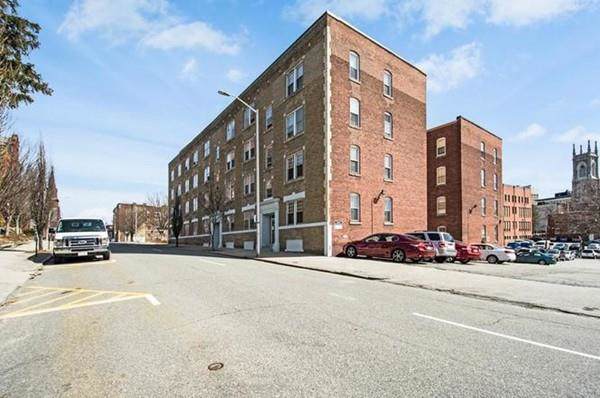 29 Irving St - Photo 1