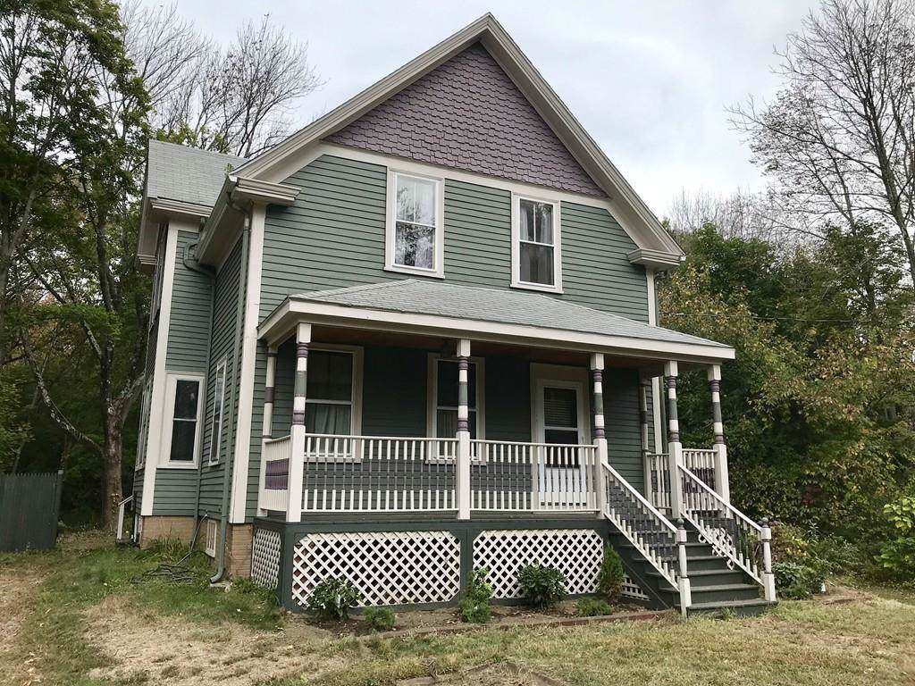 686 Pleasant St - Photo 1
