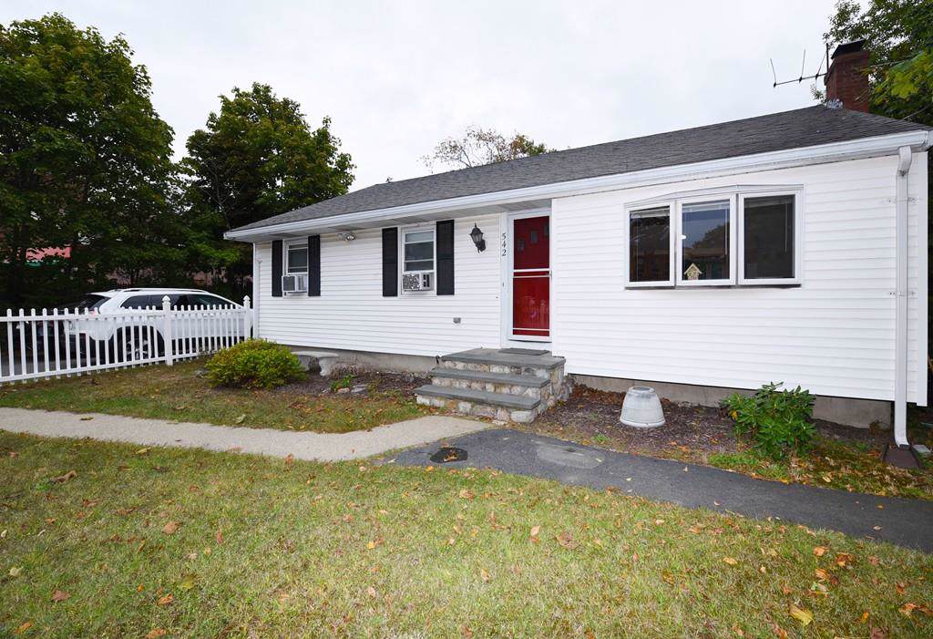 542 Pond Street - Photo 1
