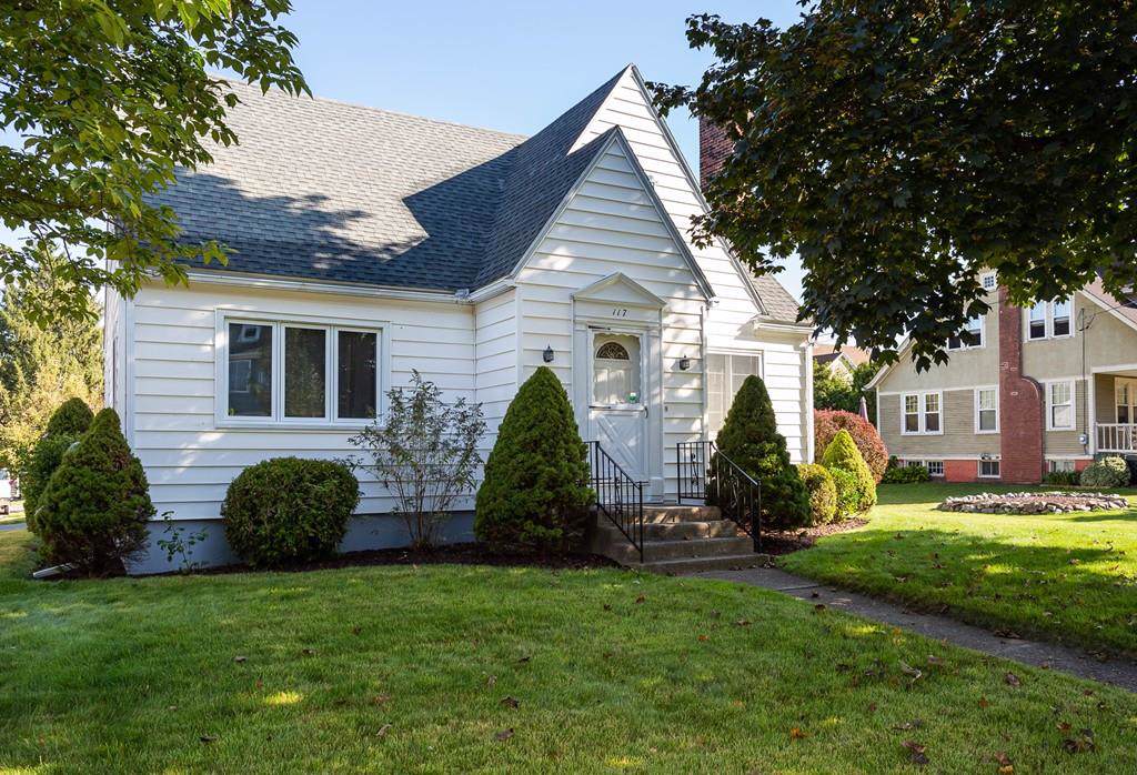 117 Fairview Ave - Photo 1