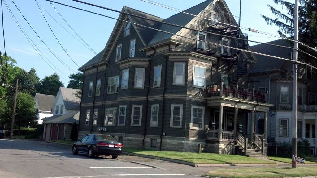 174 Winthrop St - Photo 1