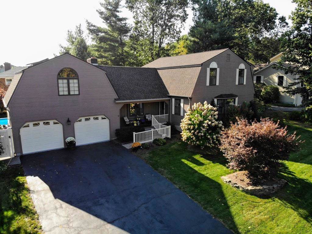 123 Robin Ridge Drive - Photo 1