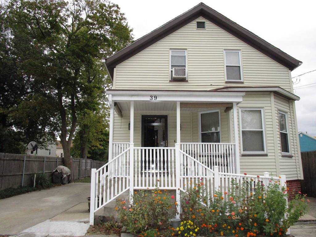 39 Mystic Street - Photo 1