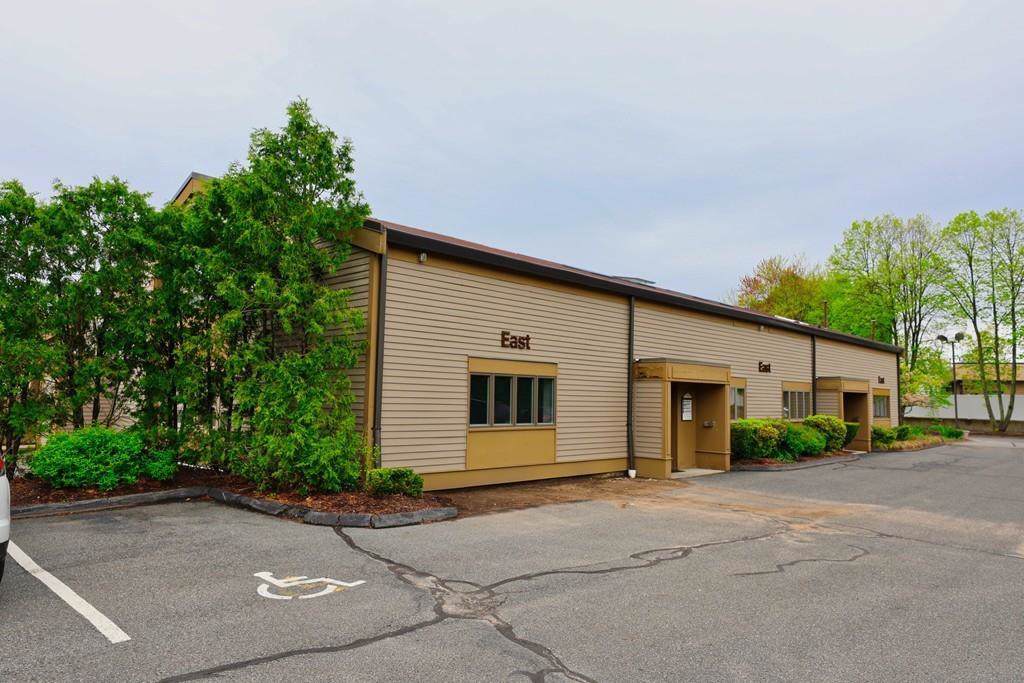 200 N Main St - Photo 1
