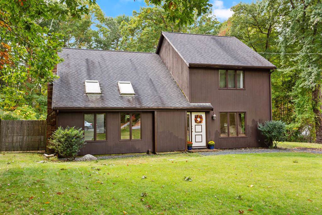 21 Shagbark Rd - Photo 1