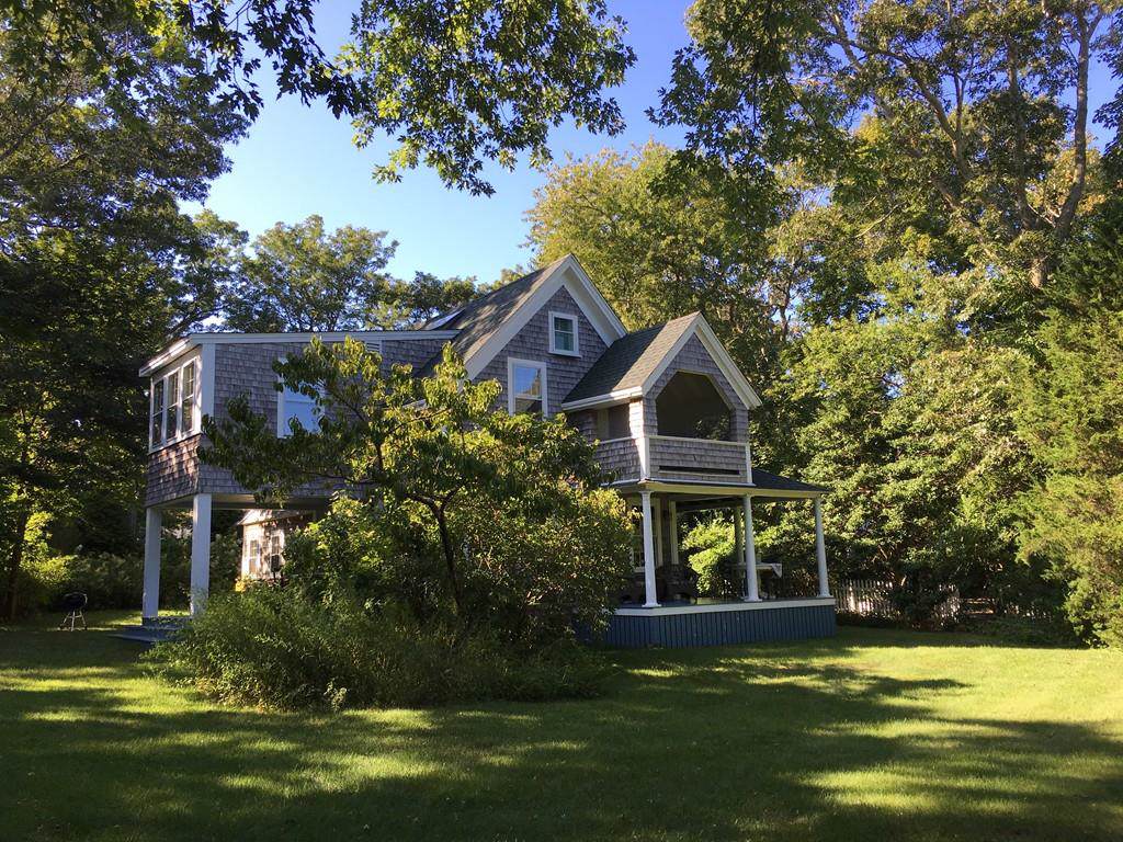 7 Grove - Photo 1