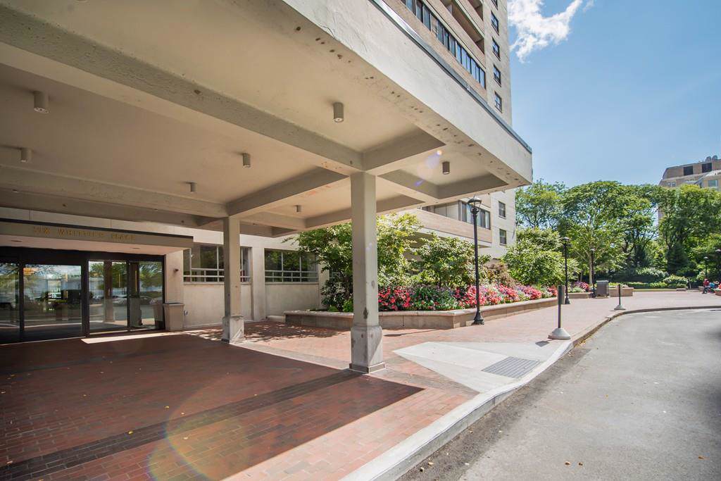 6 Whittier Place - Photo 1