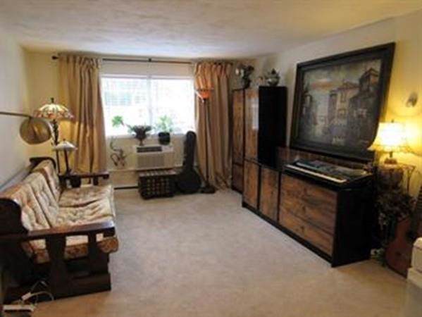 424 Great Road - Photo 1