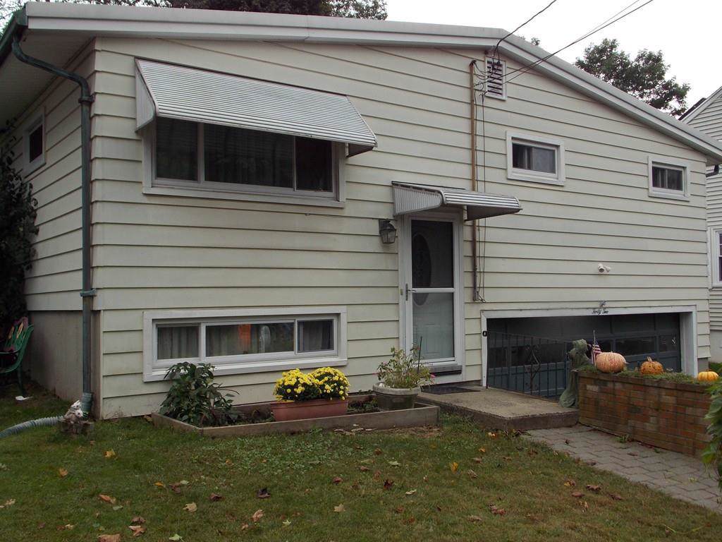 42 Hillcrest Ave - Photo 1