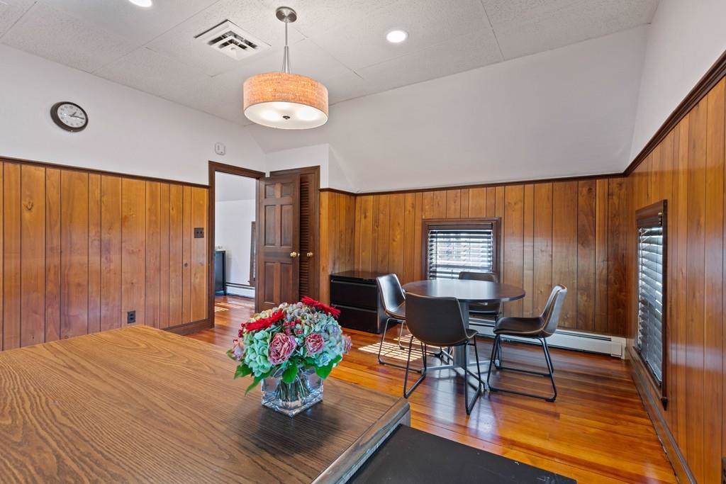 402 Main Street - Photo 1