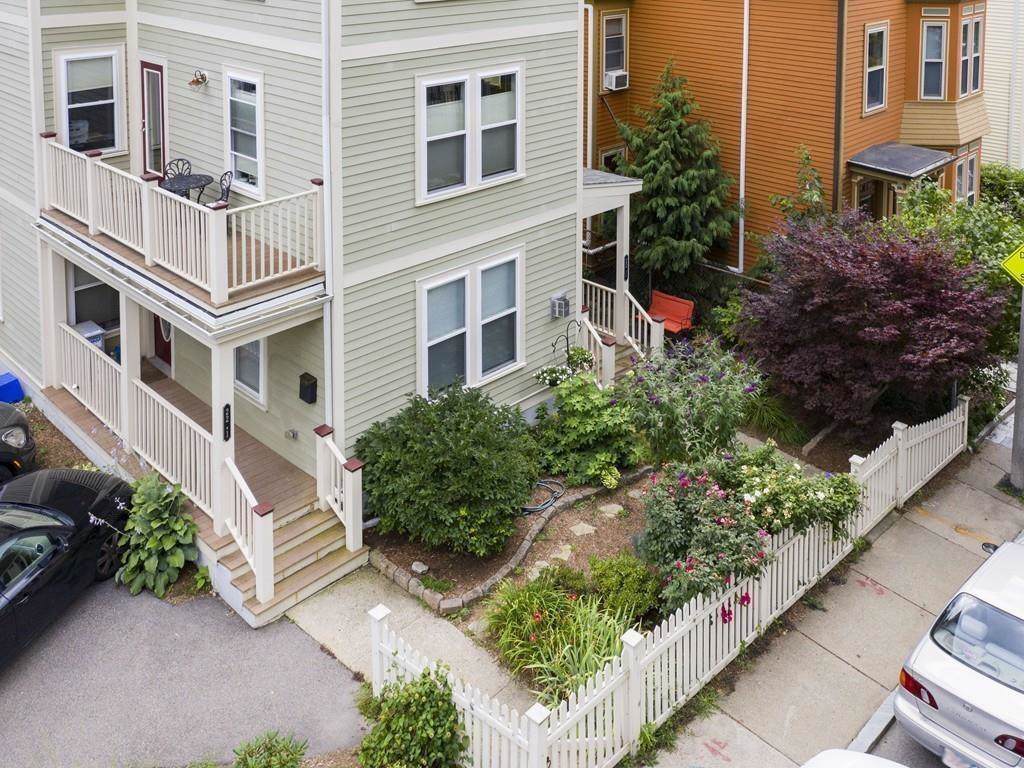 22 Custer St - Photo 1
