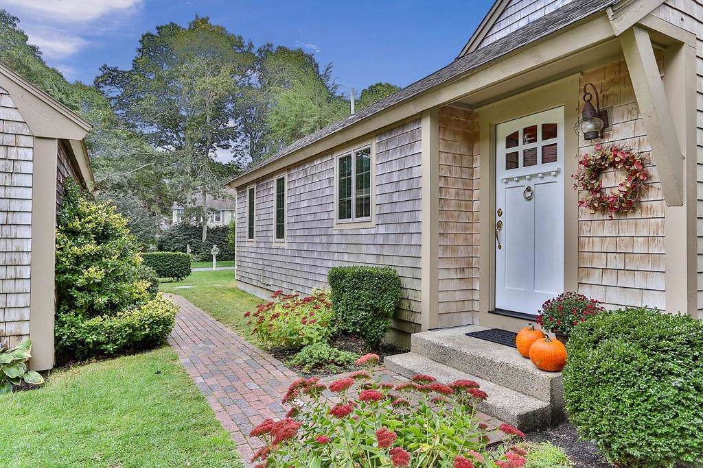 11 Peach Tree Rd - Photo 1
