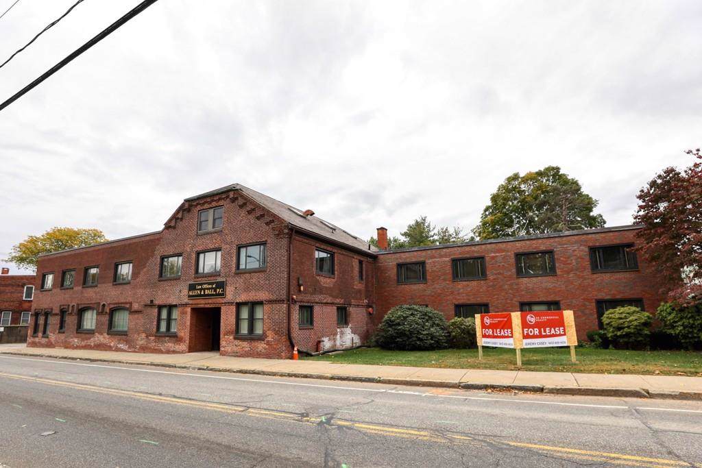 480 Hampden St - Photo 1