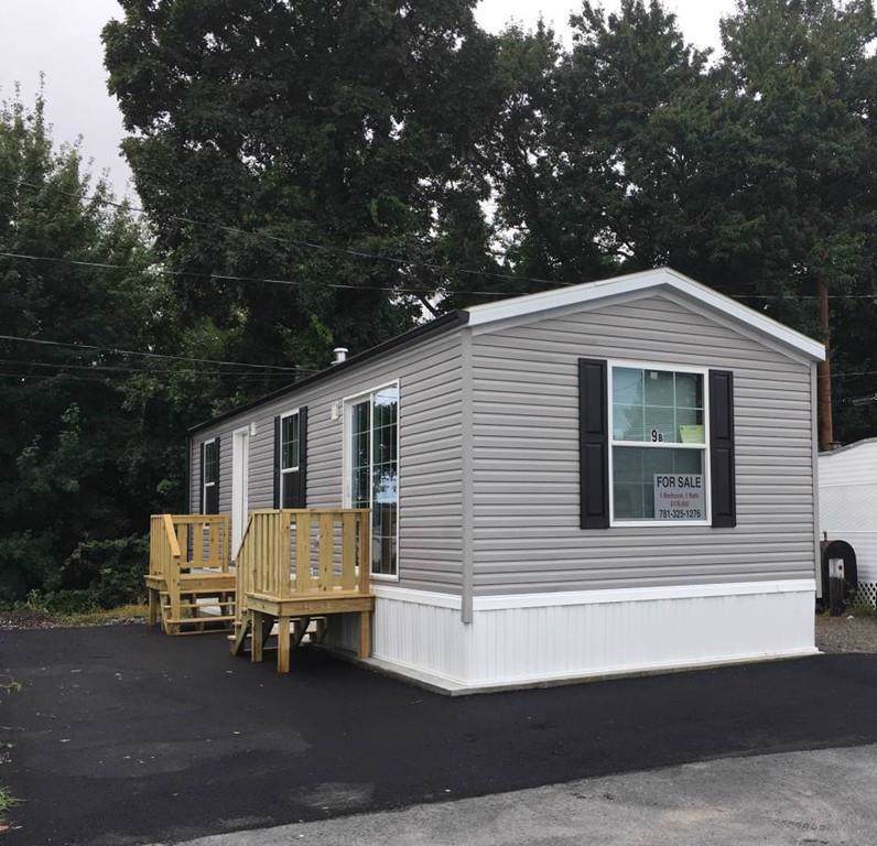 96 Newbury - Photo 1