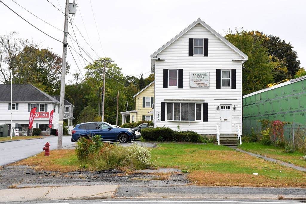 1482 Middlesex St. - Photo 1