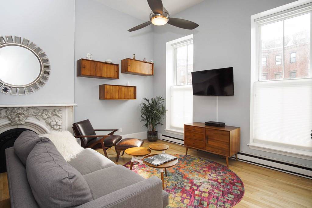 662 Massachusetts Ave - Photo 1