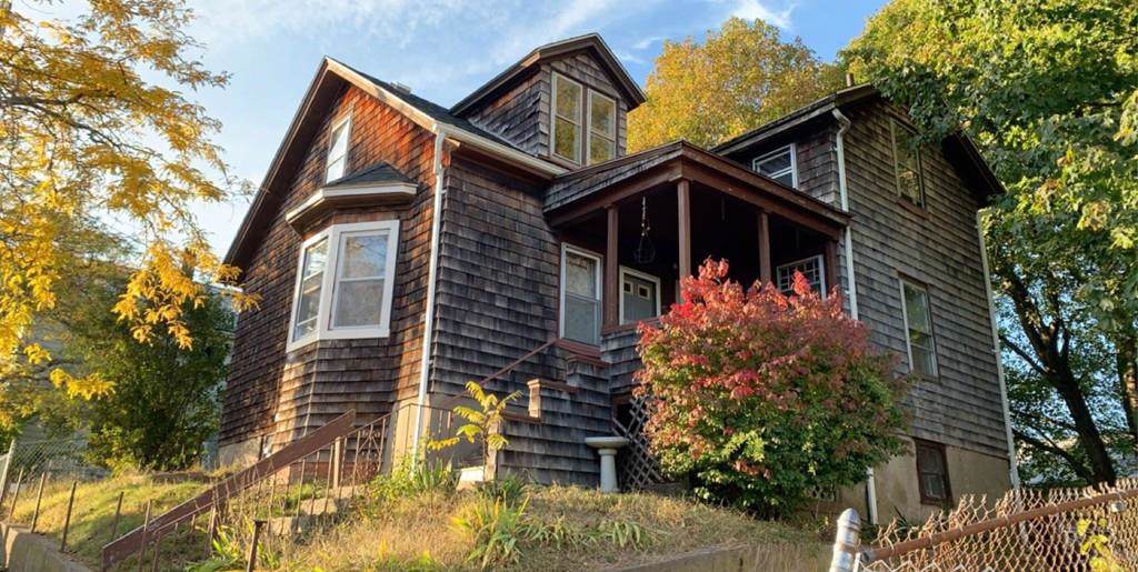 546 Snell St - Photo 1