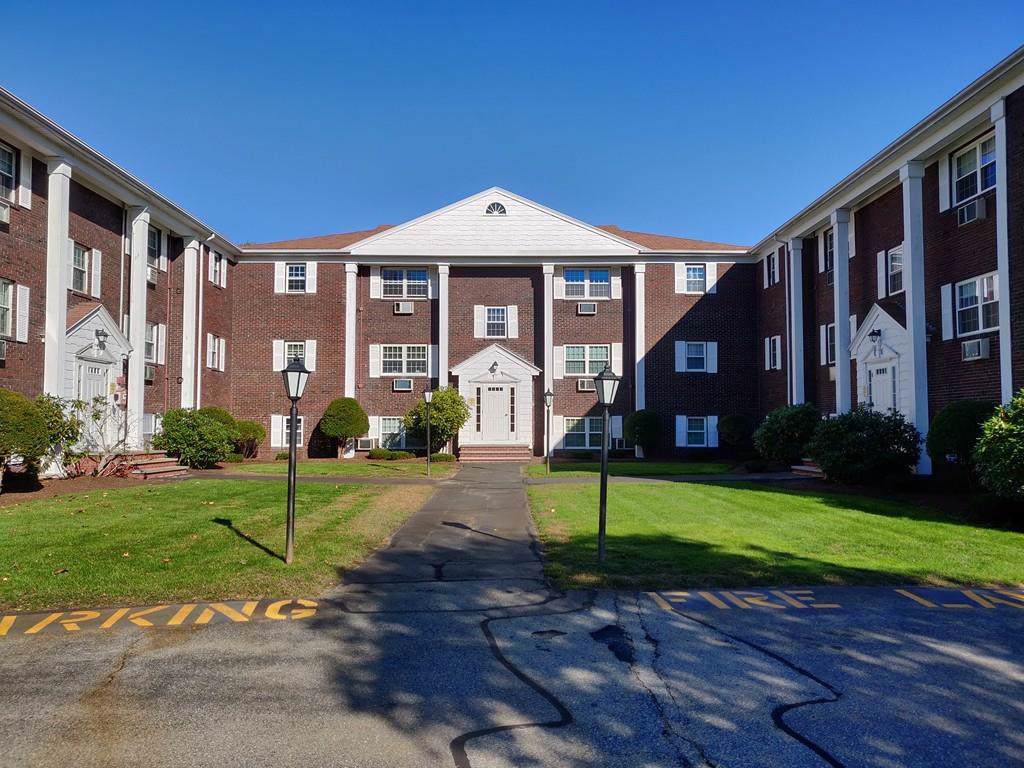 130 Parker St - Photo 1