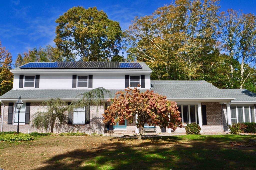 22 Myles Standish Dr - Photo 1