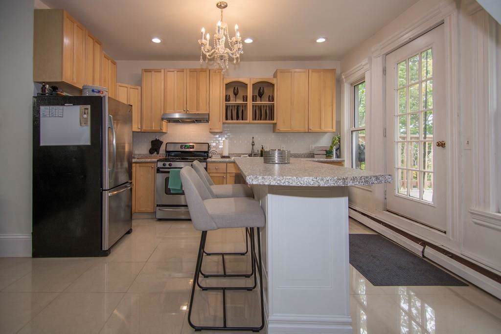 19 Bellevue St - Photo 1